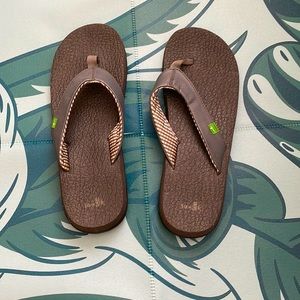 Sanuk sandals